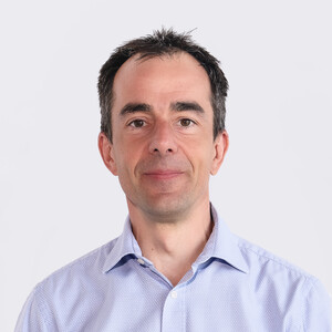 Headshot of Gary Jones